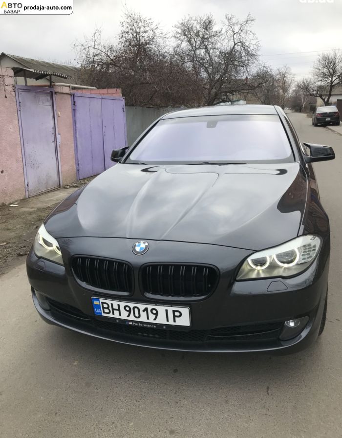 автобазар украины - Продажа 2012 г.в.  BMW 5 Series 528i xDrive AT (245 л.с.)